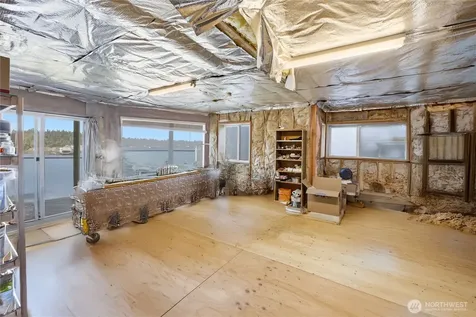 5834 Packard Lane NE Bainbridge Island WA 98110