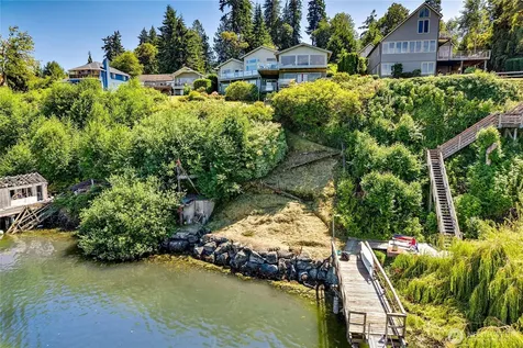 5834 Packard Lane NE Bainbridge Island WA 98110
