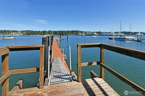 5834 Packard Lane NE Bainbridge Island WA 98110