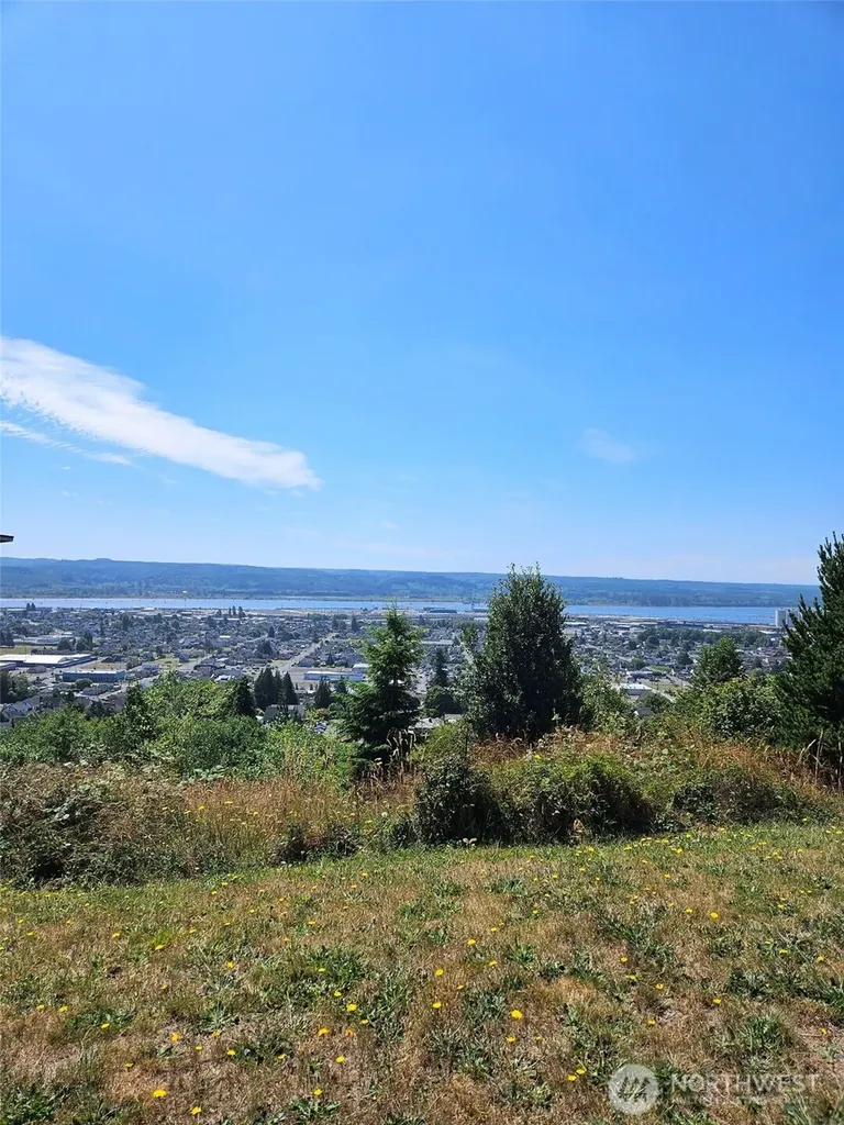 1827 Sam Benn Lane Aberdeen WA 98520