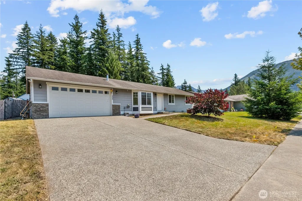 252 19th Street Gold Bar WA 98251