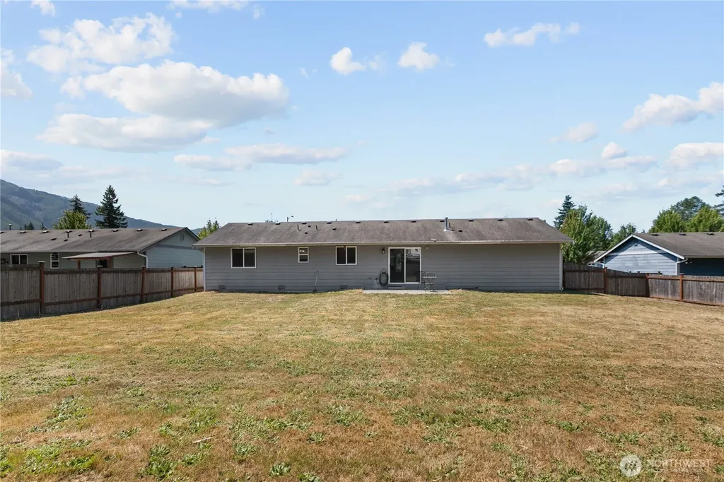 252 19th Street Gold Bar WA 98251