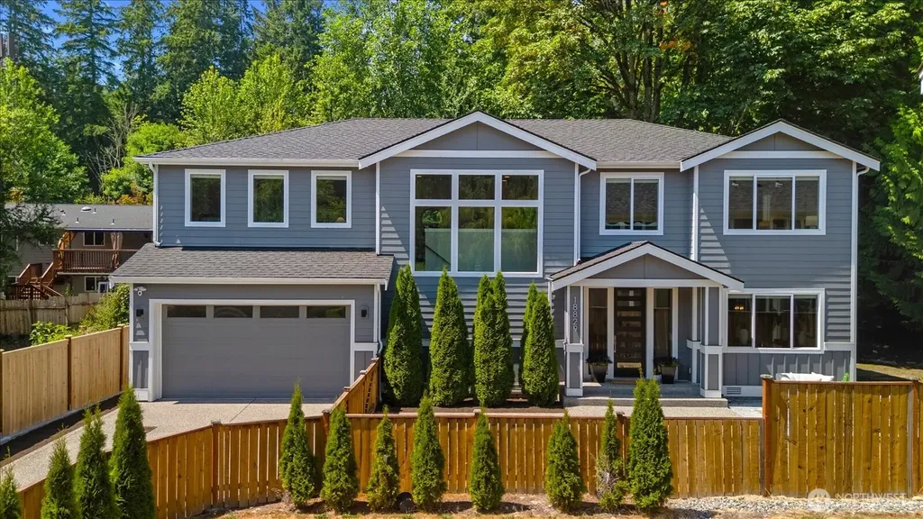 18829 33rd Avenue NE Lake Forest Park WA 98155