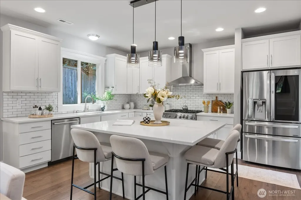 18829 33rd Avenue NE Lake Forest Park WA 98155