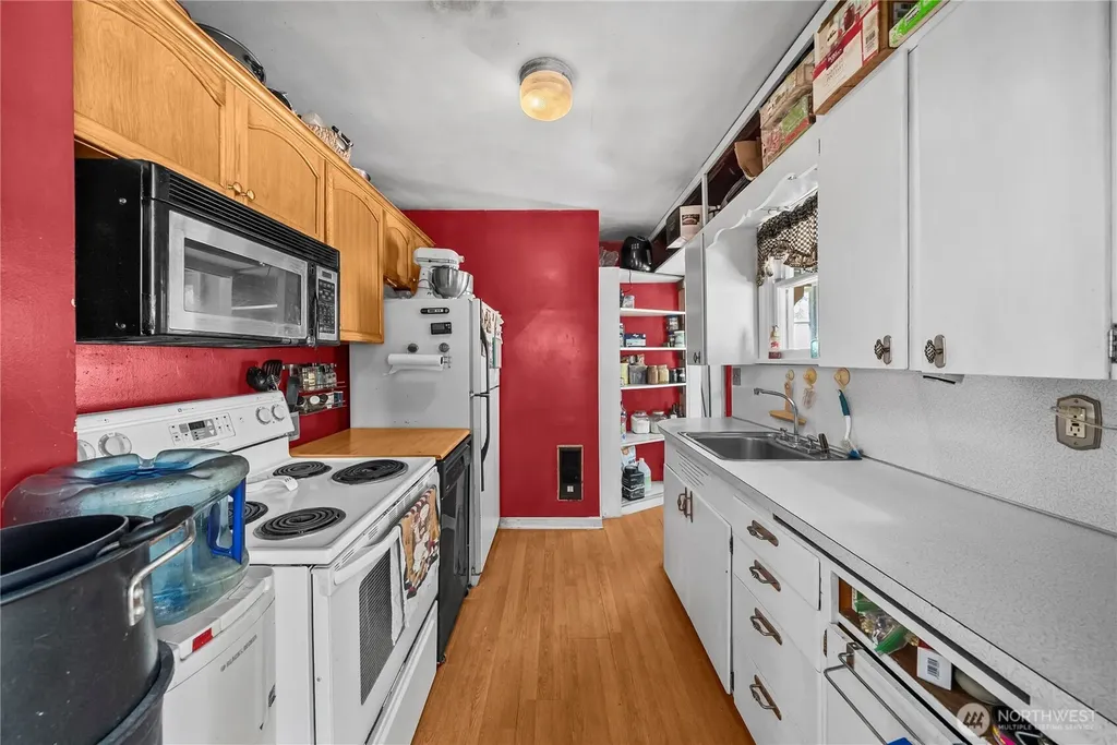 6823 60th Street E Puyallup WA 98371