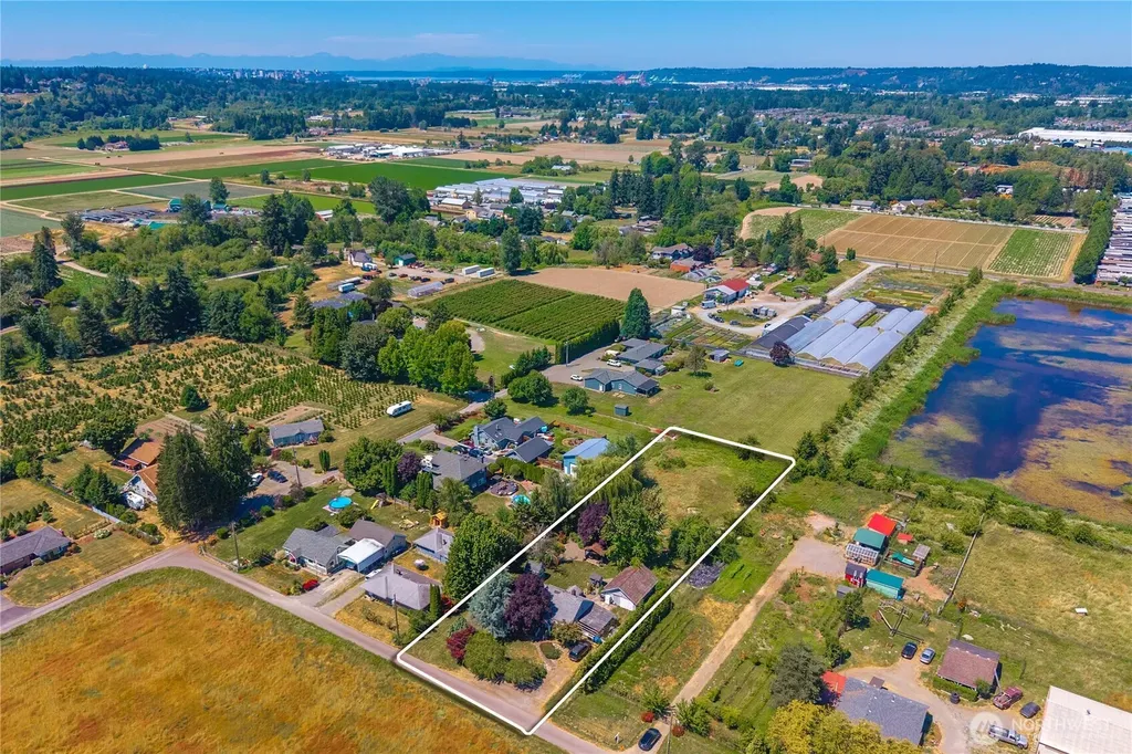 6823 60th Street E Puyallup WA 98371