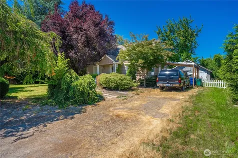 6823 60th Street E Puyallup WA 98371
