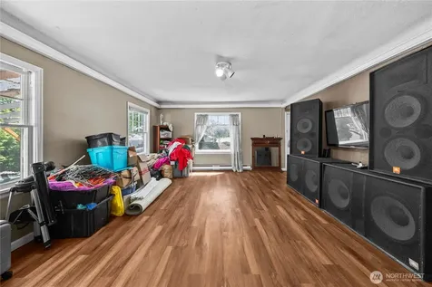 6823 60th Street E Puyallup WA 98371