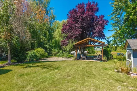 6823 60th Street E Puyallup WA 98371