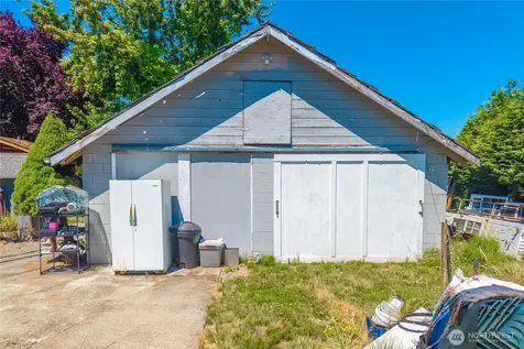 6823 60th Street E Puyallup WA 98371