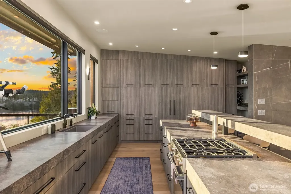 6400 NE Agate Beach Lane Bainbridge Island WA 98110