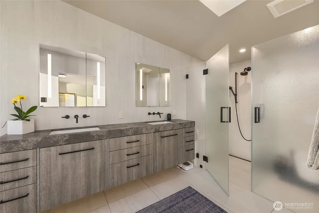 6400 NE Agate Beach Lane Bainbridge Island WA 98110
