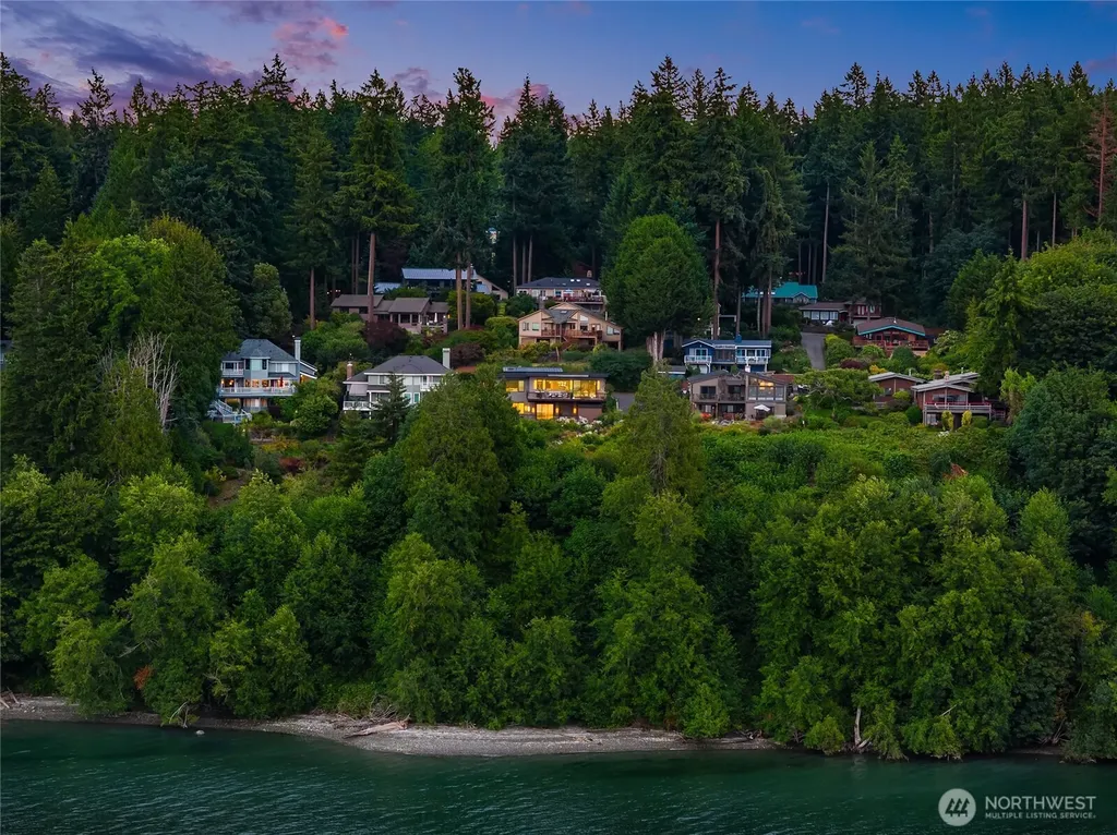 6400 NE Agate Beach Lane Bainbridge Island WA 98110