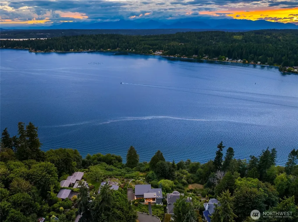 6400 NE Agate Beach Lane Bainbridge Island WA 98110