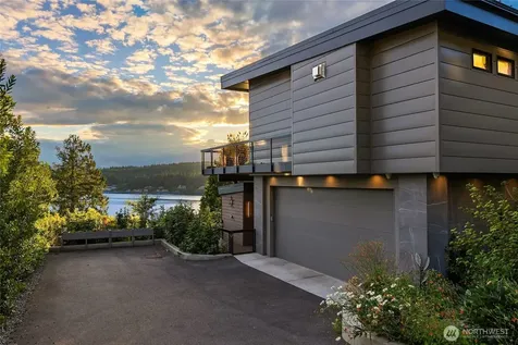 6400 NE Agate Beach Lane Bainbridge Island WA 98110