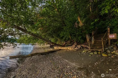 6400 NE Agate Beach Lane Bainbridge Island WA 98110