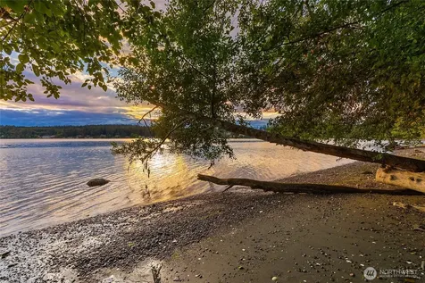 6400 NE Agate Beach Lane Bainbridge Island WA 98110