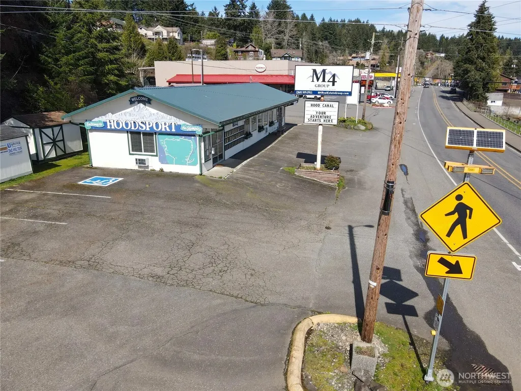 24113 N Us Highway 101 Hoodsport WA 98548