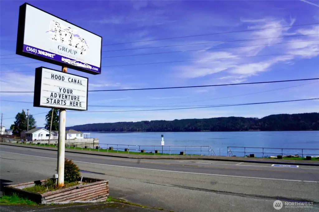 24113 N Us Highway 101 Hoodsport WA 98548