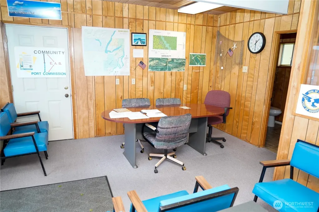 24113 N Us Highway 101 Hoodsport WA 98548