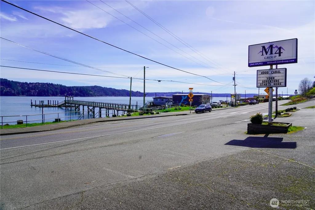 24113 N Us Highway 101 Hoodsport WA 98548