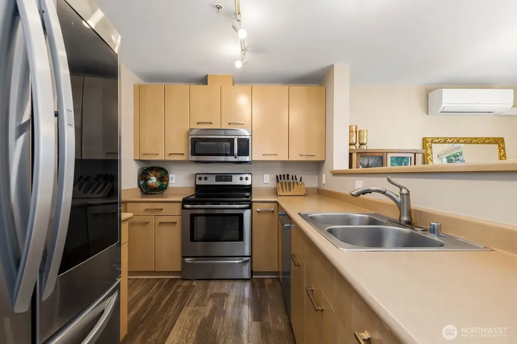 710 240th Way SE Sammamish WA 98074