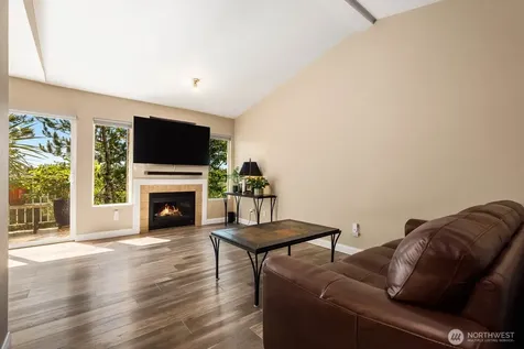 710 240th Way SE Sammamish WA 98074