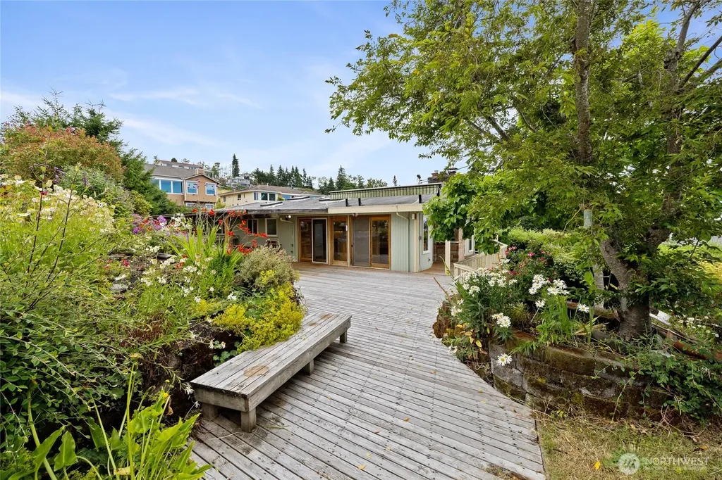 6107 Hawthorne Terrace NE Tacoma WA 98422