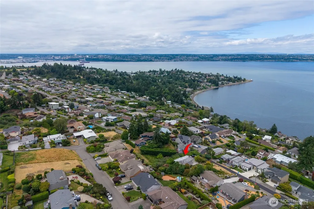 6107 Hawthorne Terrace NE Tacoma WA 98422
