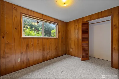 6107 Hawthorne Terrace NE Tacoma WA 98422