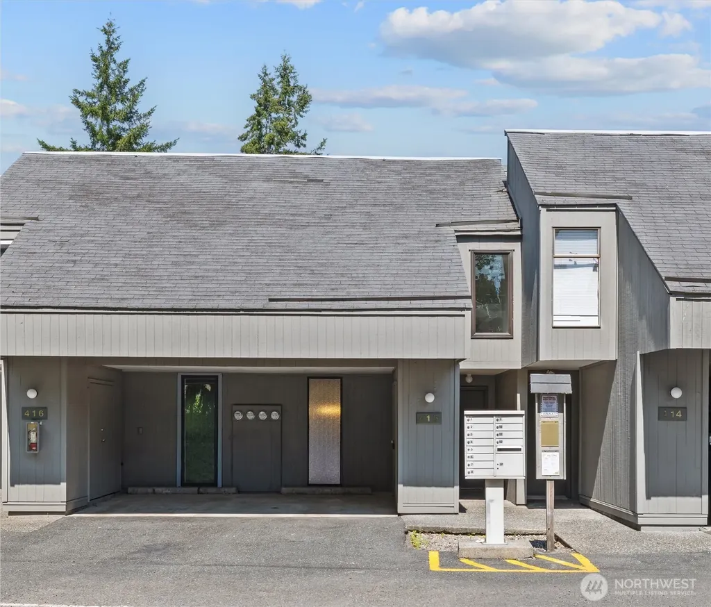6582 137th Avenue NE Redmond WA 98052