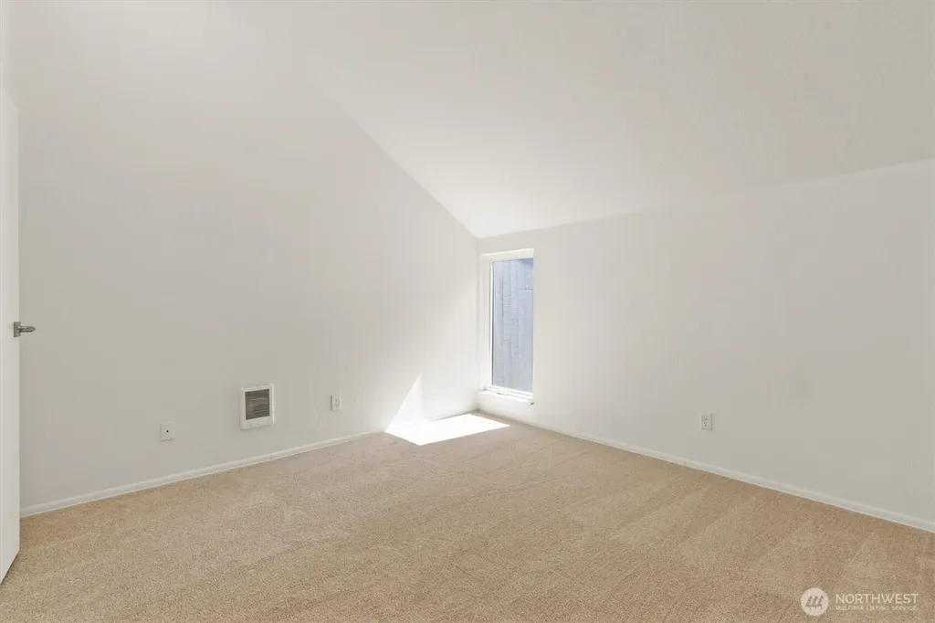 6582 137th Avenue NE Redmond WA 98052