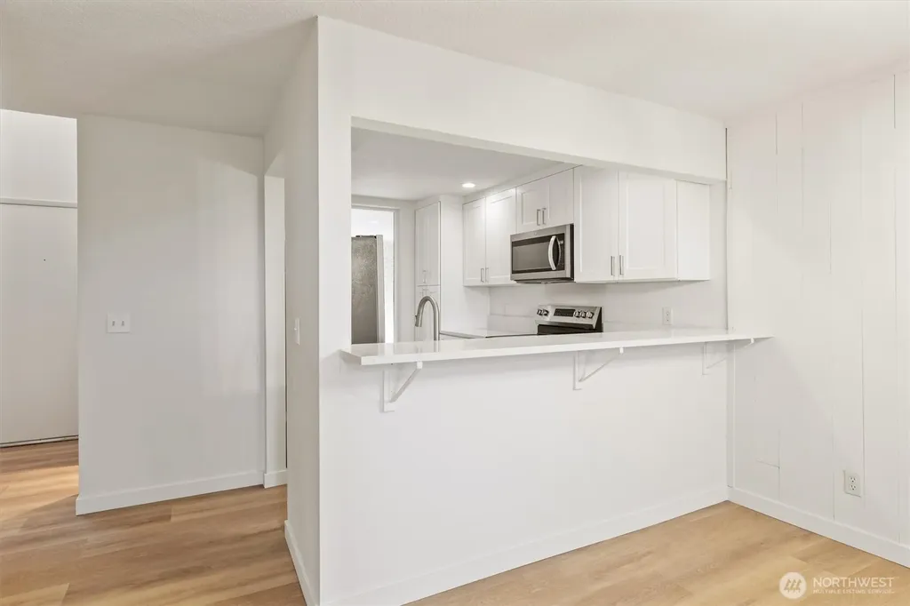 6582 137th Avenue NE Redmond WA 98052