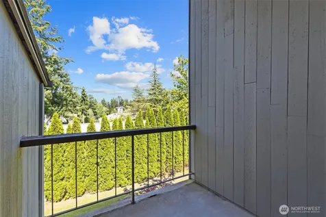 6582 137th Avenue NE Redmond WA 98052