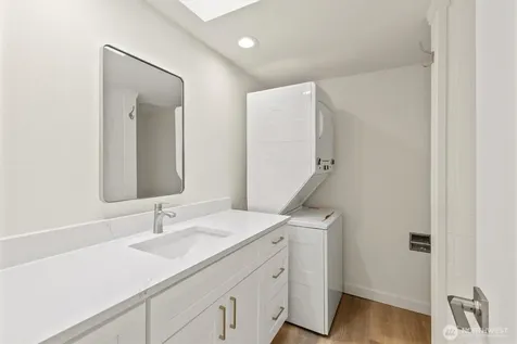 6582 137th Avenue NE Redmond WA 98052