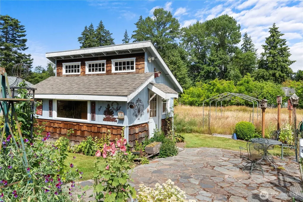 8715 18th Avenue E Tacoma WA 98445