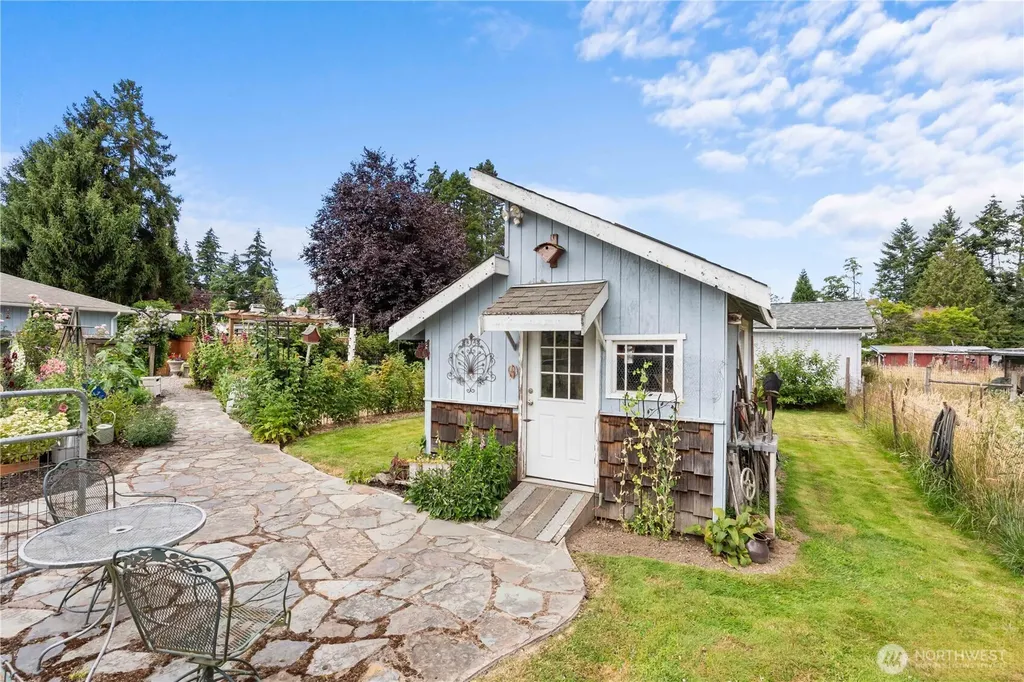 8715 18th Avenue E Tacoma WA 98445