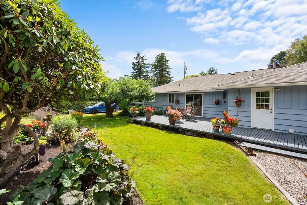 8715 18th Avenue E Tacoma WA 98445
