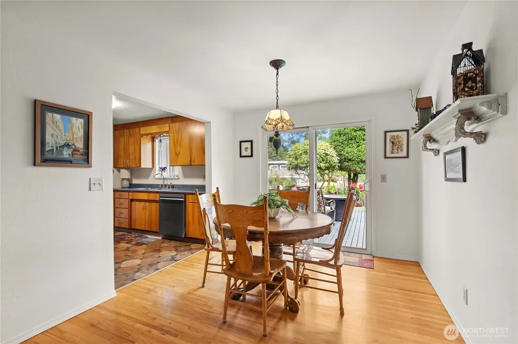 8715 18th Avenue E Tacoma WA 98445