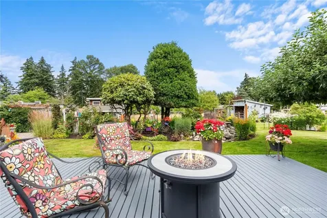 8715 18th Avenue E Tacoma WA 98445
