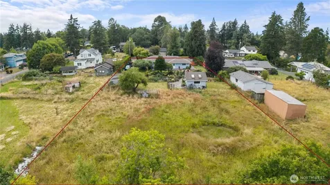 8715 18th Avenue E Tacoma WA 98445