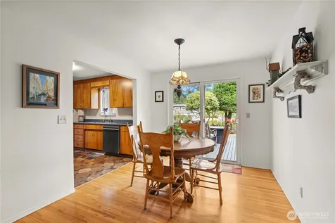 8715 18th Avenue E Tacoma WA 98445