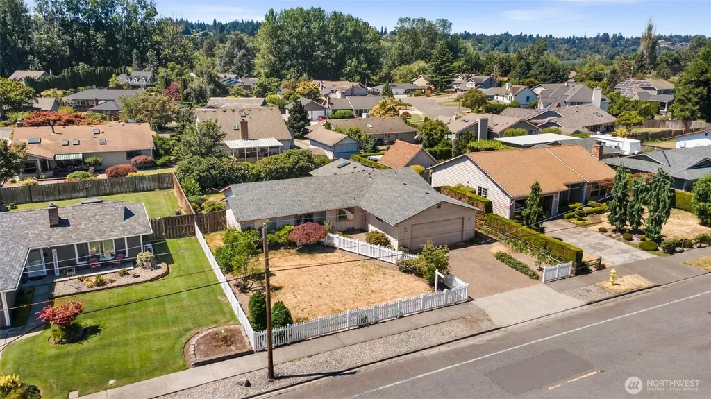1912 Tacoma Road Puyallup WA 98371