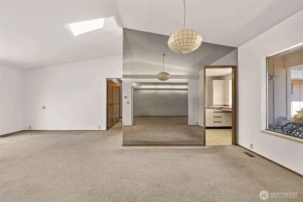 1912 Tacoma Road Puyallup WA 98371