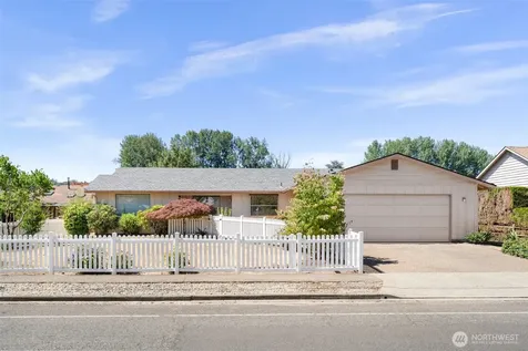 1912 Tacoma Road Puyallup WA 98371