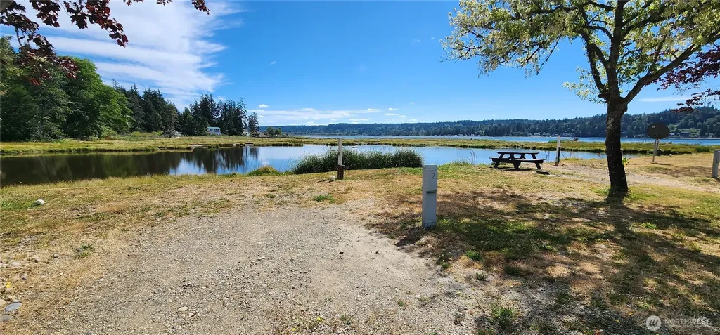 621 NE Gladwin Road Belfair WA 98528