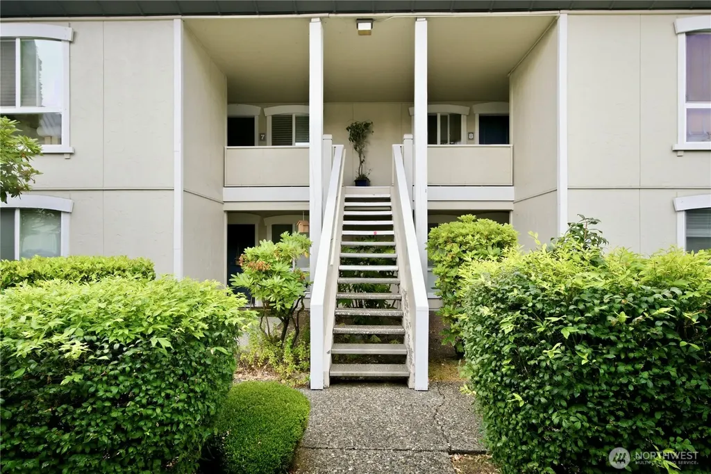 1603 103rd Pl NE Bellevue WA 98004