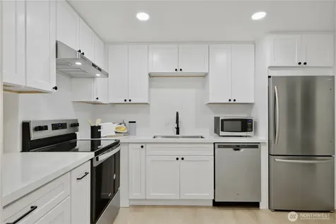 1603 103rd Pl NE Bellevue WA 98004