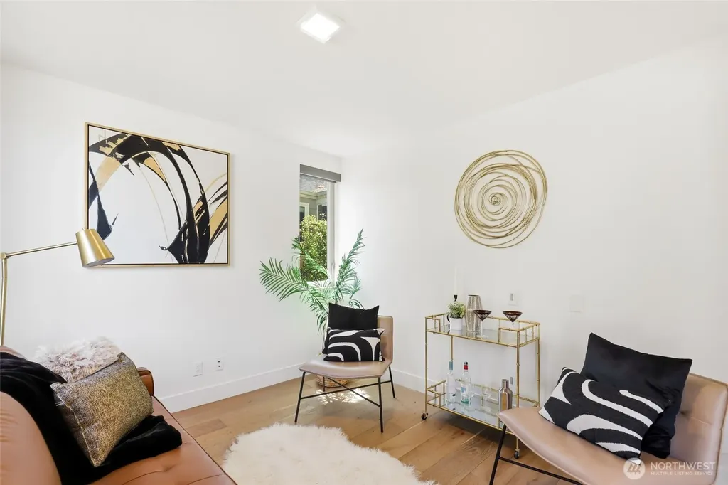 5507 20th Avenue S Seattle WA 98108