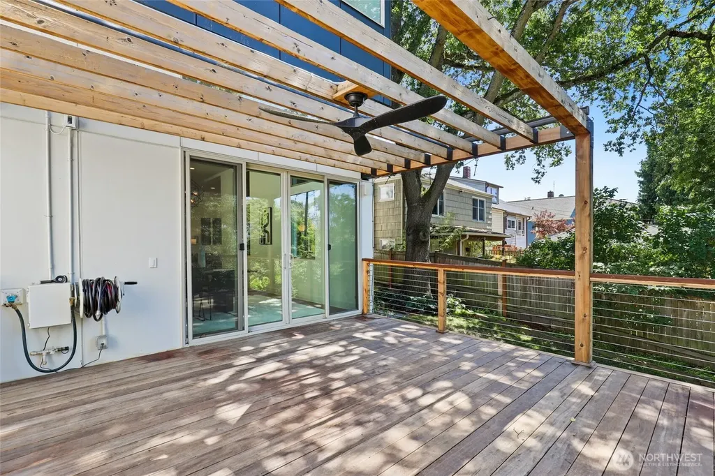 5507 20th Avenue S Seattle WA 98108